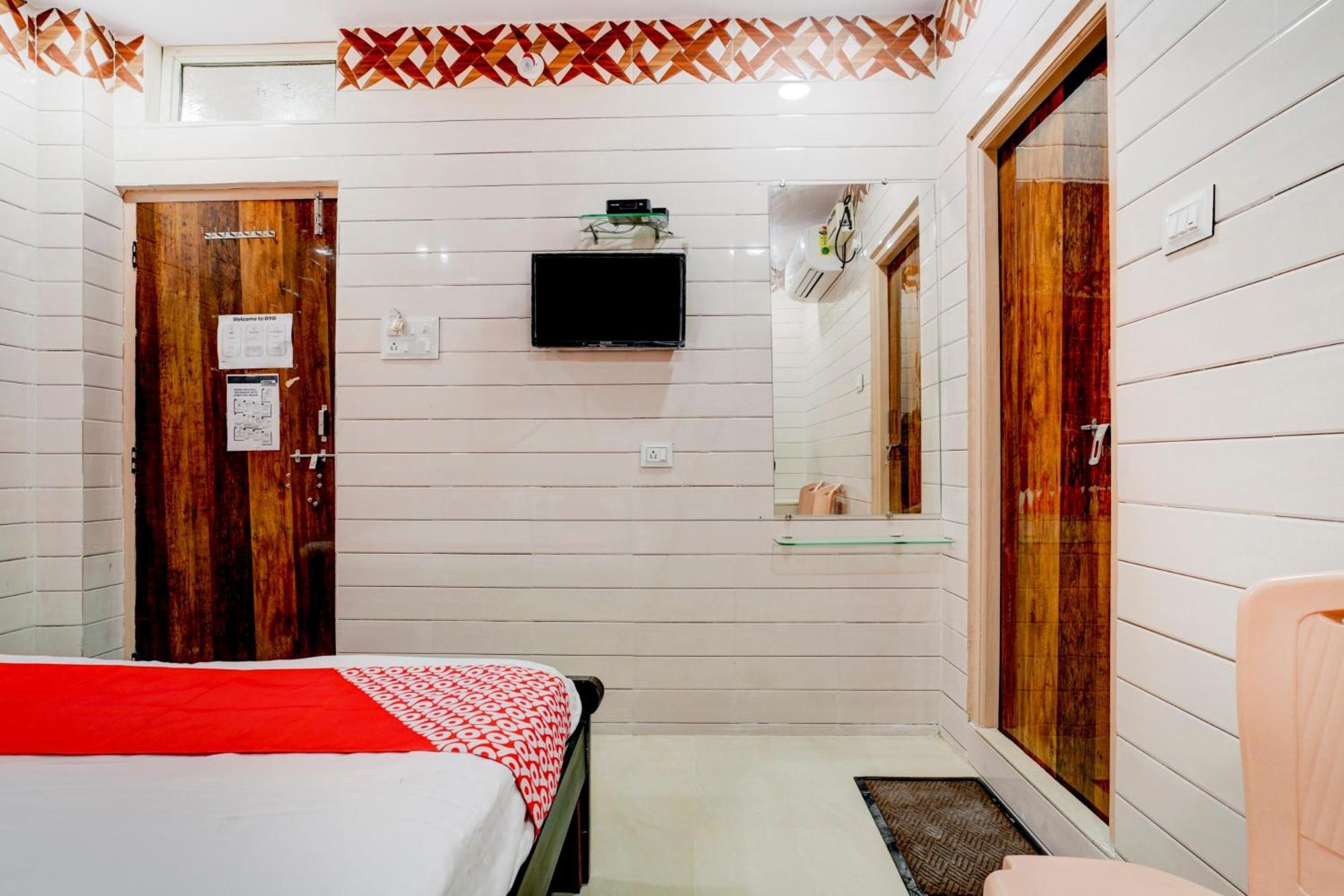 OYO HYD1516 Hotel Aroma Classic Hyderabad Exterior foto