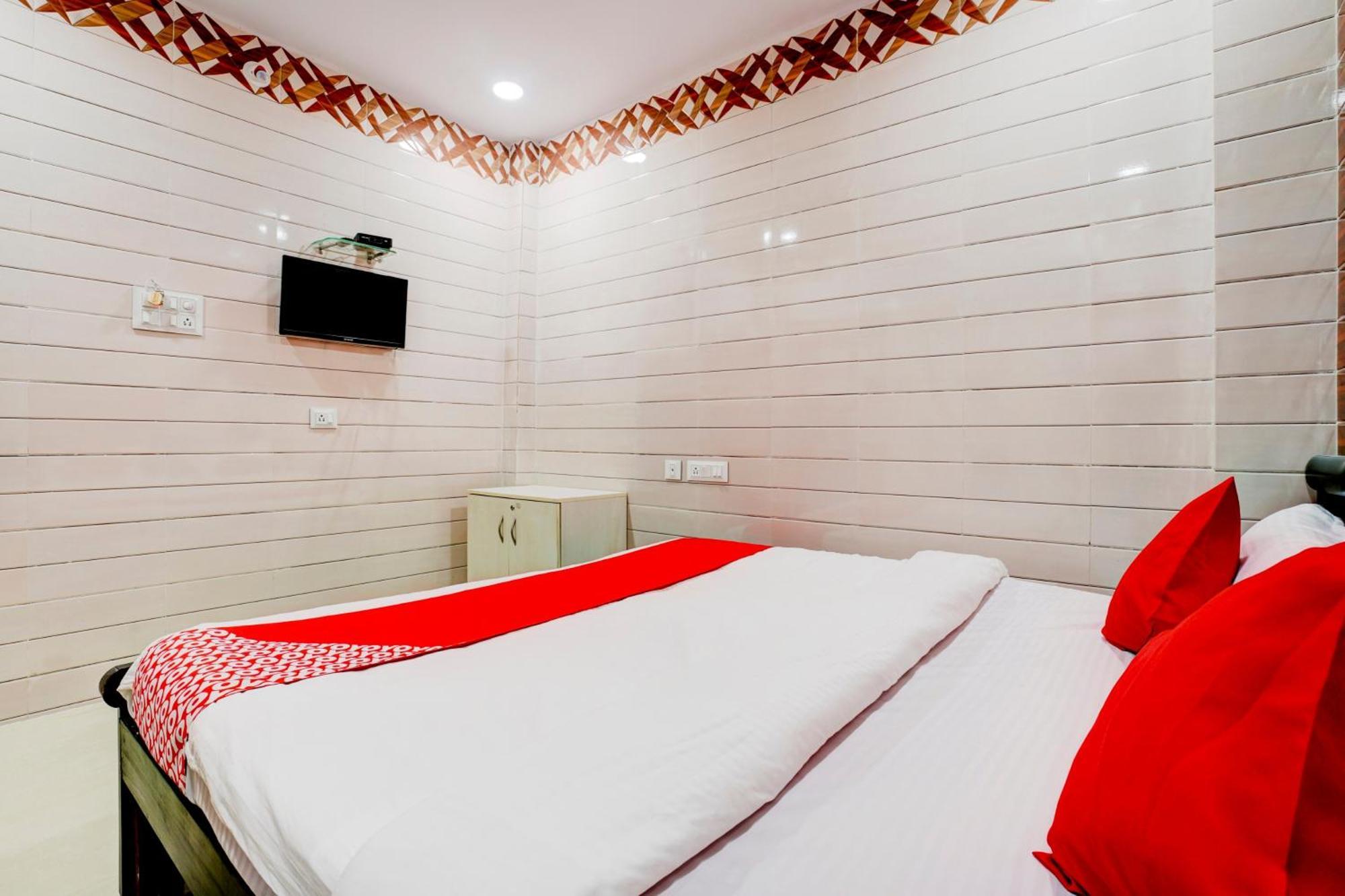 OYO HYD1516 Hotel Aroma Classic Hyderabad Exterior foto