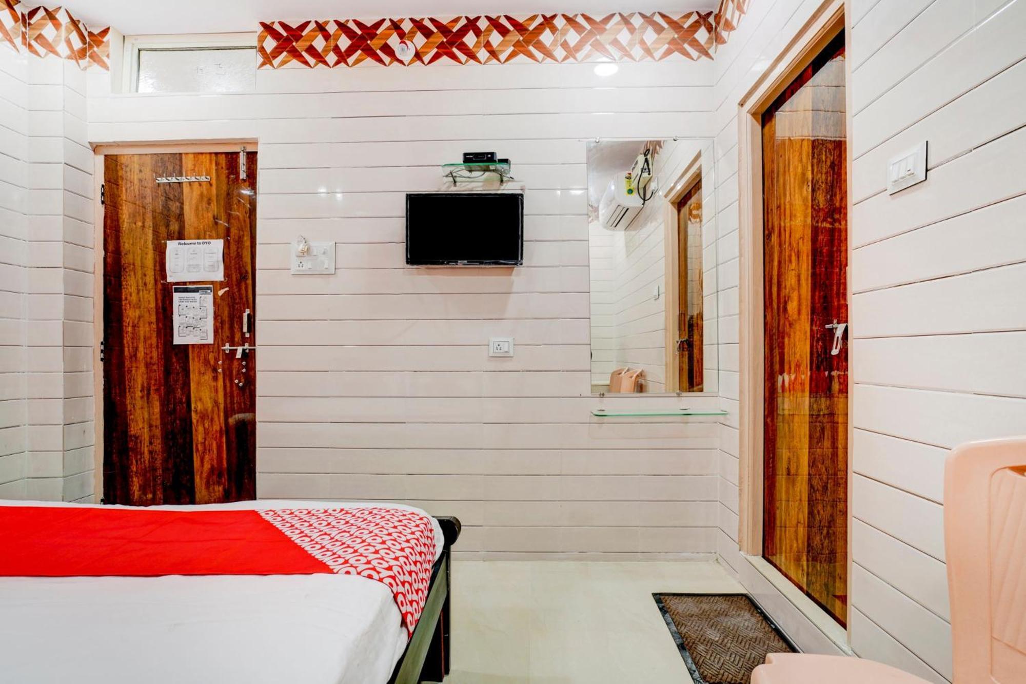OYO HYD1516 Hotel Aroma Classic Hyderabad Exterior foto