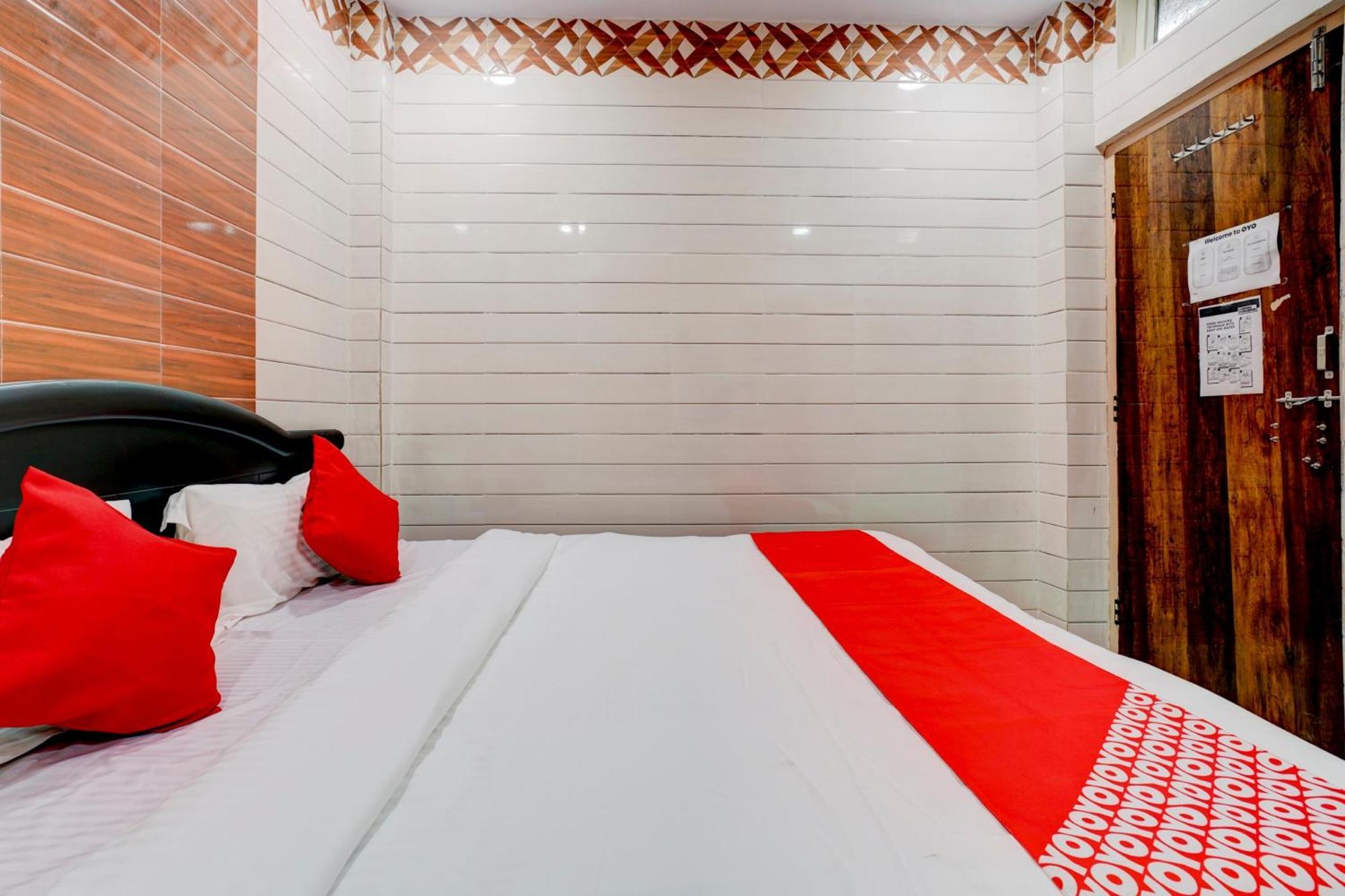 OYO HYD1516 Hotel Aroma Classic Hyderabad Exterior foto